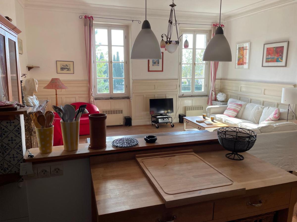 Grosse Ferienwohnung Am Canal Du Midi Mit Dachterrrasse Homps  Exterior photo