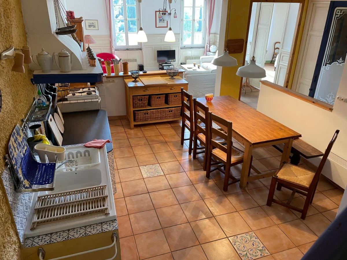 Grosse Ferienwohnung Am Canal Du Midi Mit Dachterrrasse Homps  Exterior photo